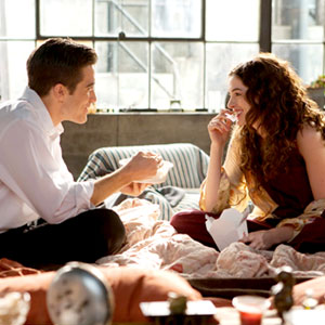 Movie Review Love And Other Drugs Nearly Od S On Rom Com Cliches E Online